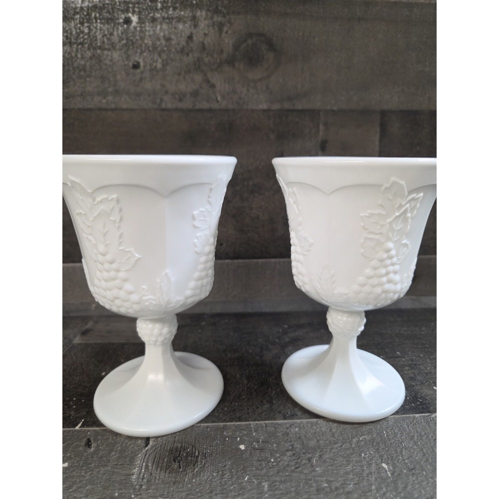 Vintage Harvest Grape White Milk Glass Water/Wine Goblets Set of 2 (5"H)